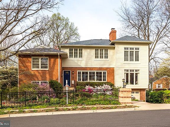 2nd image of 4007 N Woodstock St