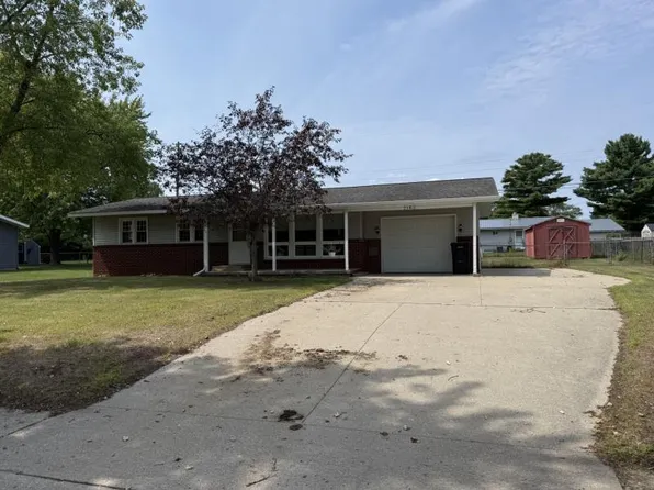 5163 Cedar Lake Rd, Oscoda, MI 48750