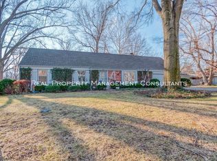 3211 W 82nd St, Leawood, KS 66206