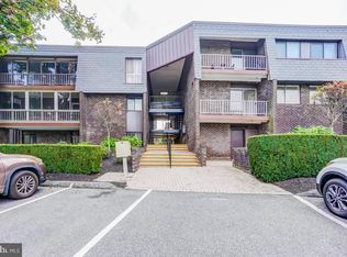 12 Stonehenge Cir APT 8, Baltimore, MD 21208