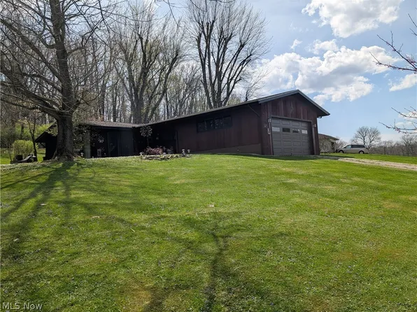 228 Crowley Dr, Roseville, OH 43777