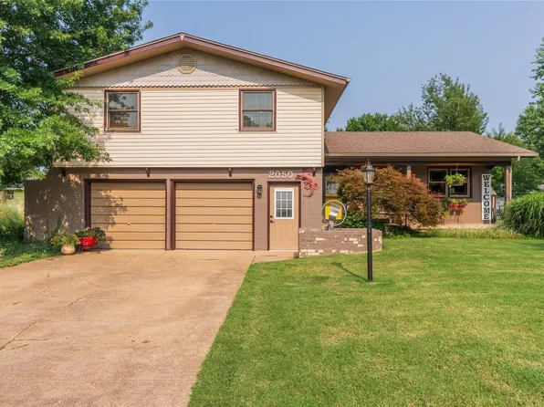 2050 Highland St, Lebanon, MO 65536