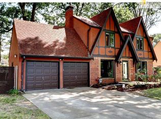 611 E 79th St, Kansas City, MO 64131