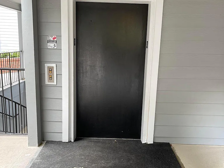 526 Granville Ct #526 — Photo 13