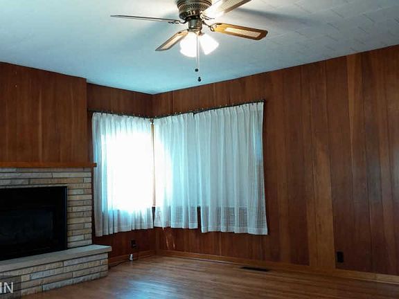 4th image of 105 N Park Ln