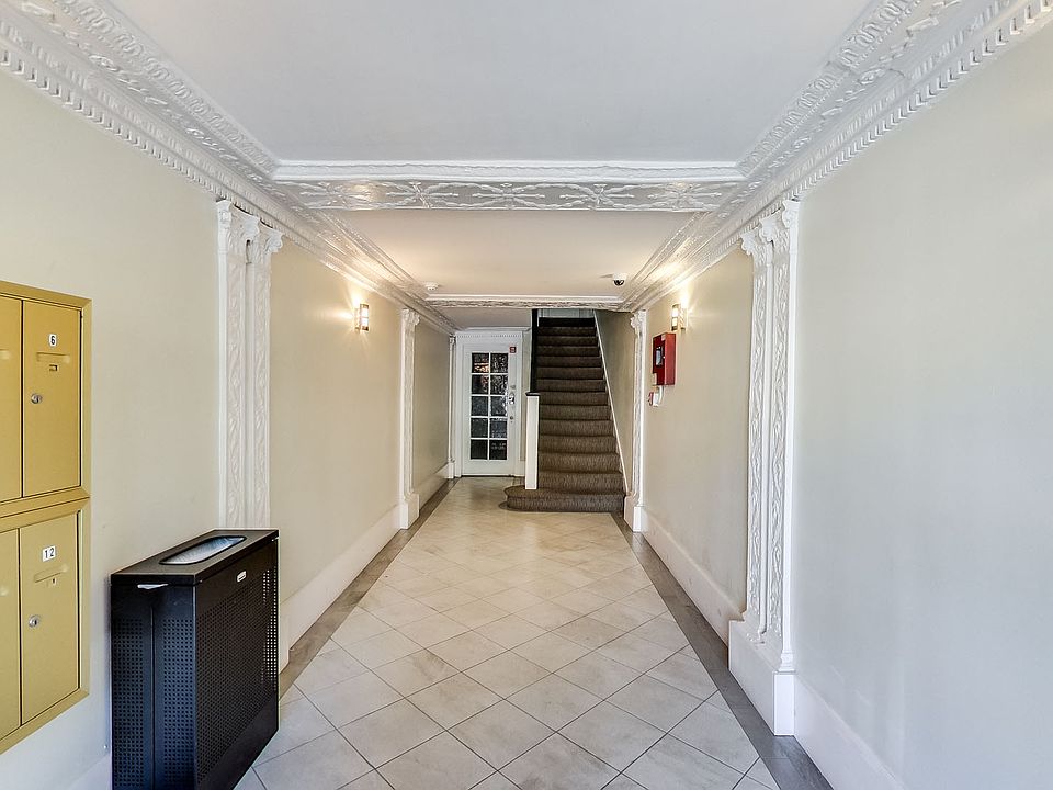 1st image of 40 Tiffany Ave #5