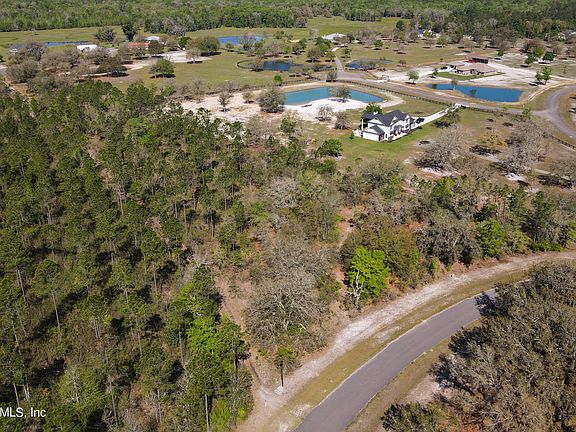 4th image of 16313 DEACON Drive