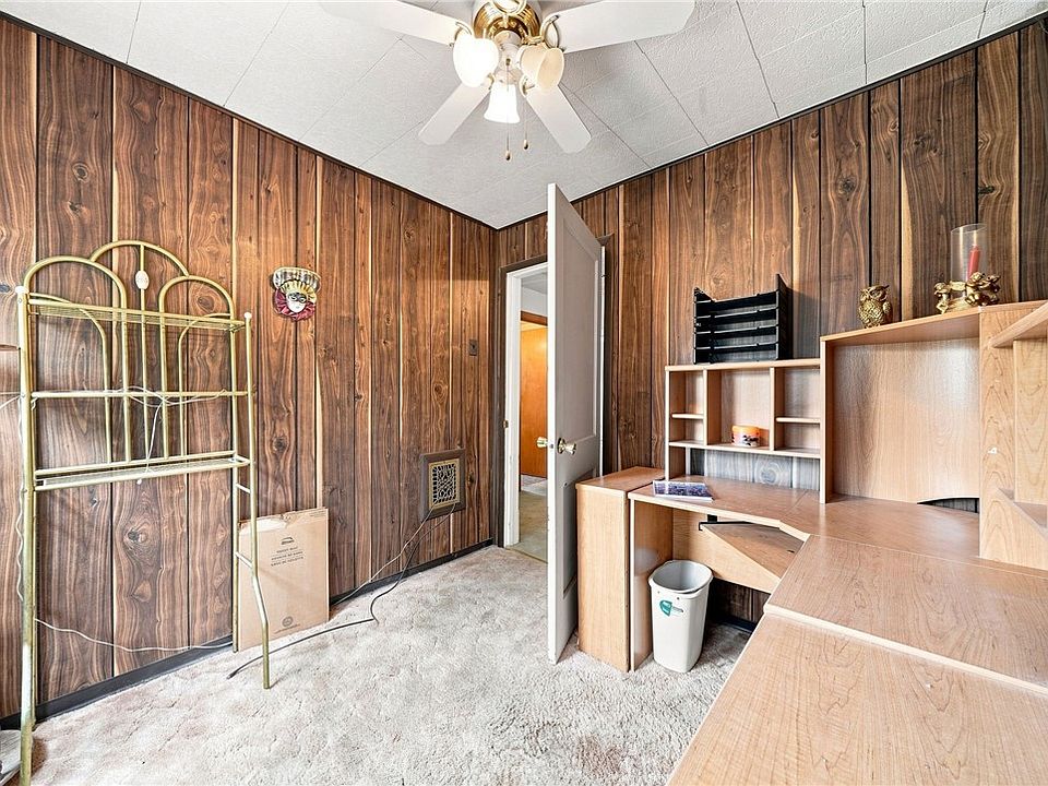 16th image of 1221 Martin Ave