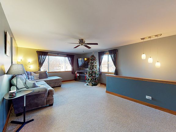 5th image of 158 Quincy Ct APT A