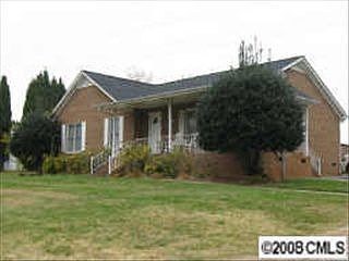 5th image of 141 Charleston Dr