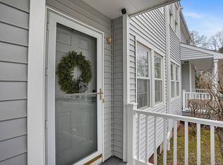 5 Greenview Ln UNIT 5, Milford, CT 06461