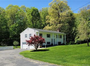 40 Barnum Rd, Danbury, CT 06811