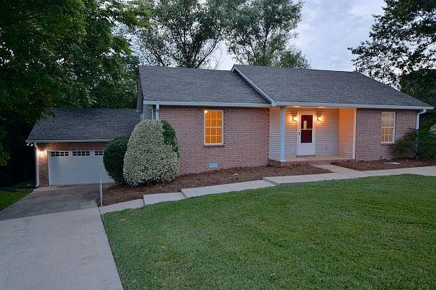 1st image of 1224 Langwood Ct