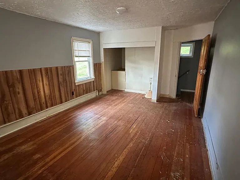 1846 Walnut Bottom Rd — Photo 6