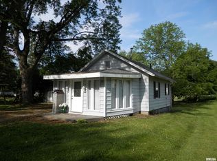 104 Henderson Rd, Knoxville, IL 61448