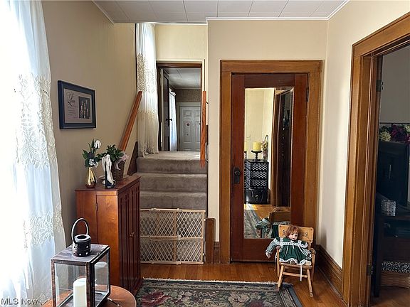 2nd image of 1810 Rayon Dr