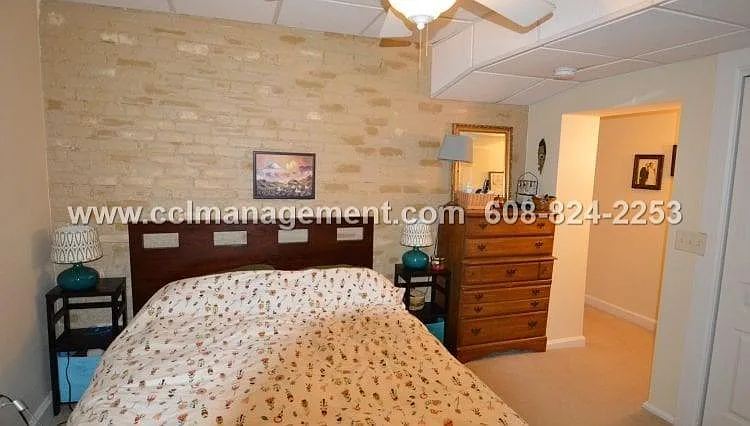 811 Spaight St #1 — Photo 9