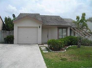 1st image of 5884 Strawberry Lakes Cir