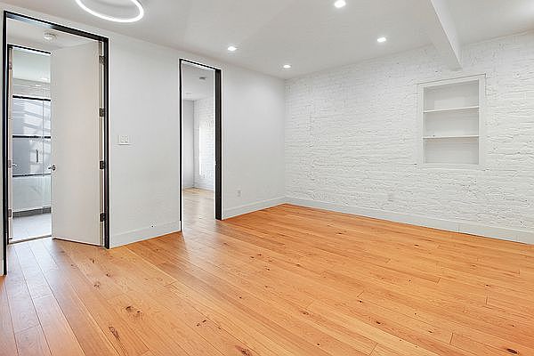 1st image of 100 2nd Ave #5