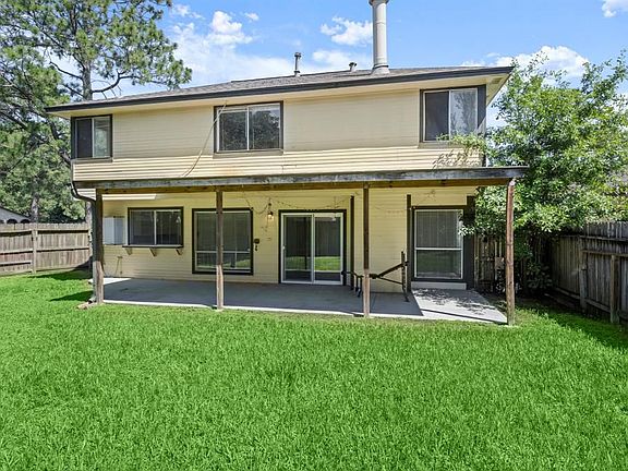 3rd image of 10559 Walnut Glen Dr
