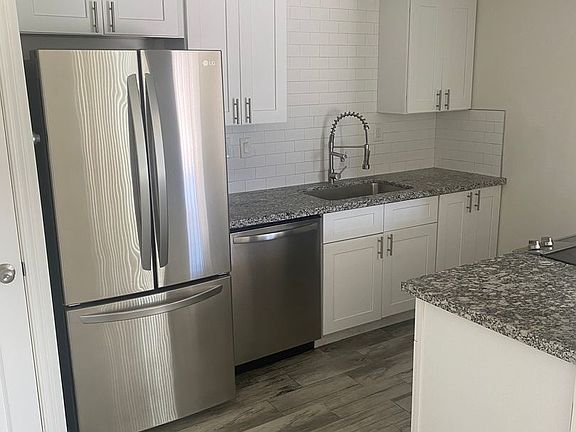 3rd image of 4016 E Moreland St APT 1