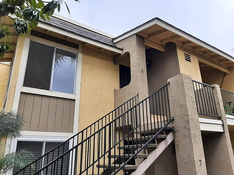 1st image of 1039 E Washington Ave Unit 8