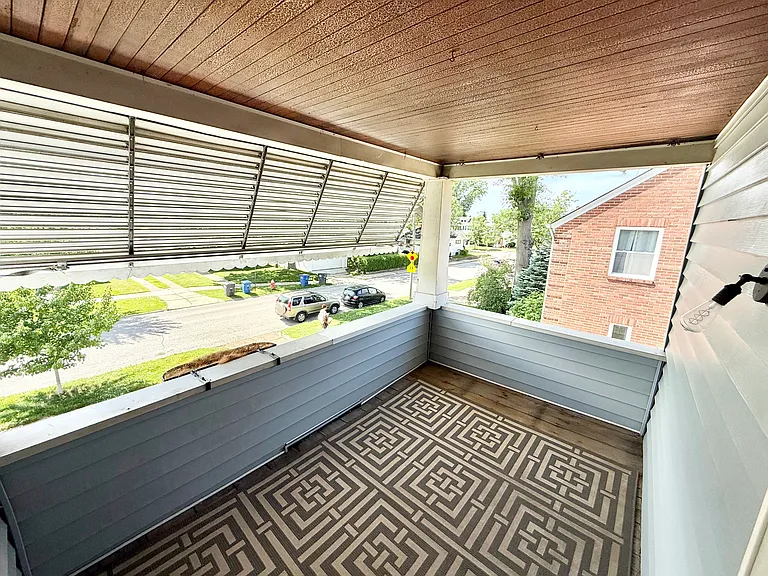 2171 Lincoln Ave #UP — Photo 2