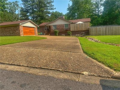 3002 W 4th St, Russellville, AR, 72801