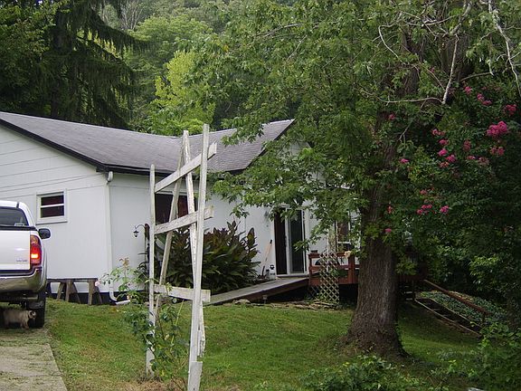Side View
						:
						Main home at 406 Rockwood Ave