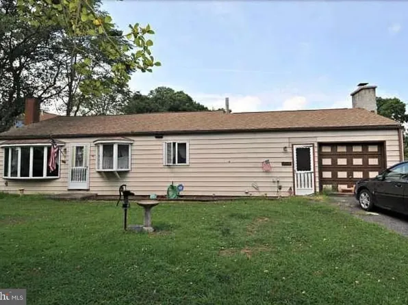 2091 Old York Rd, Burlington, NJ 08016