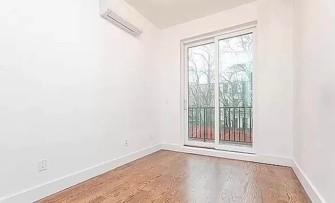 Rented by Reavis | media 15