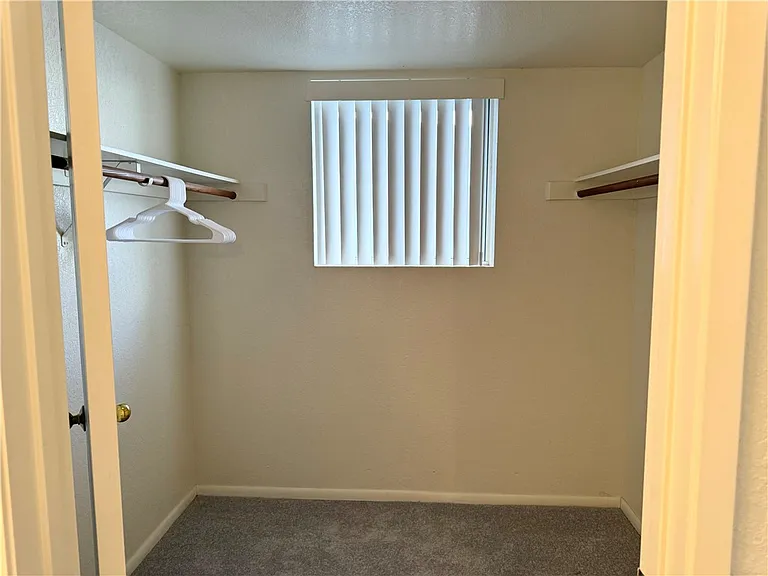 1800 Clubhouse Dr #K90 — Photo 24