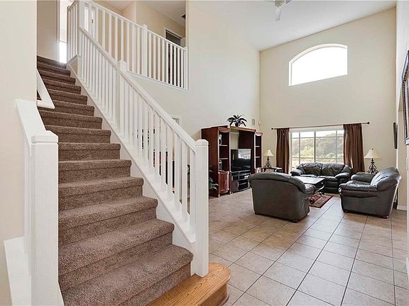 2nd image of 328 Viola Dr