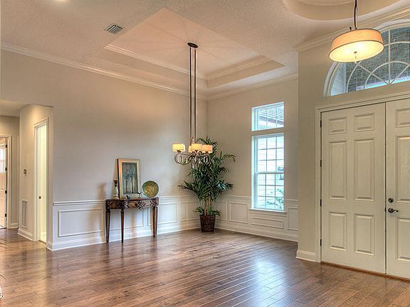 2nd image of 125 Legacy Crossing Dr