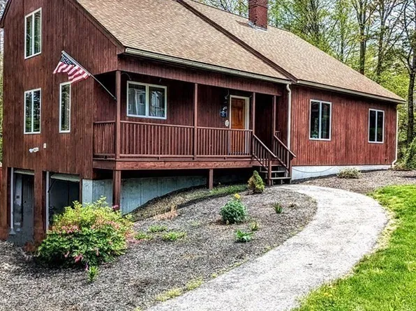 3 Sherwood Dr, Spencer, MA 01562