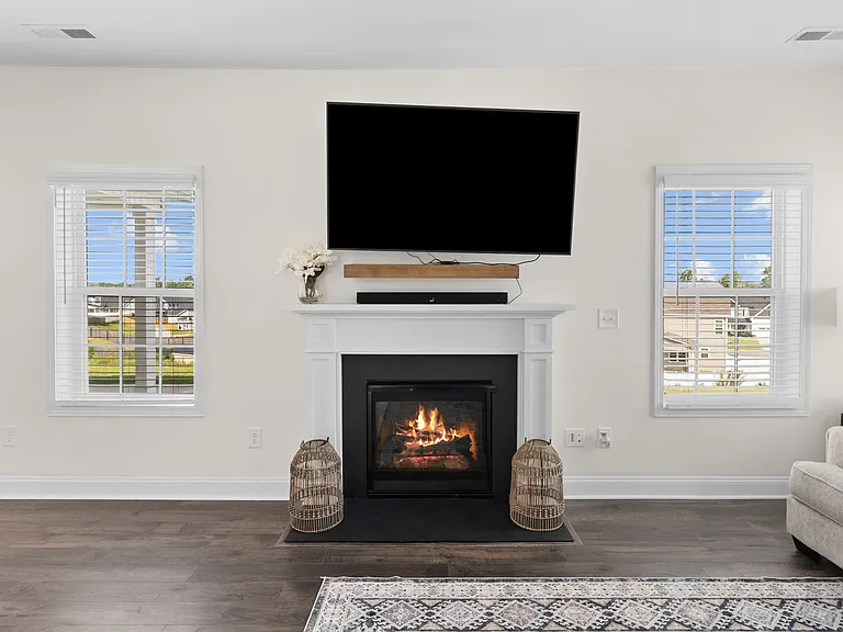 499 Bedford Dr — Photo 20