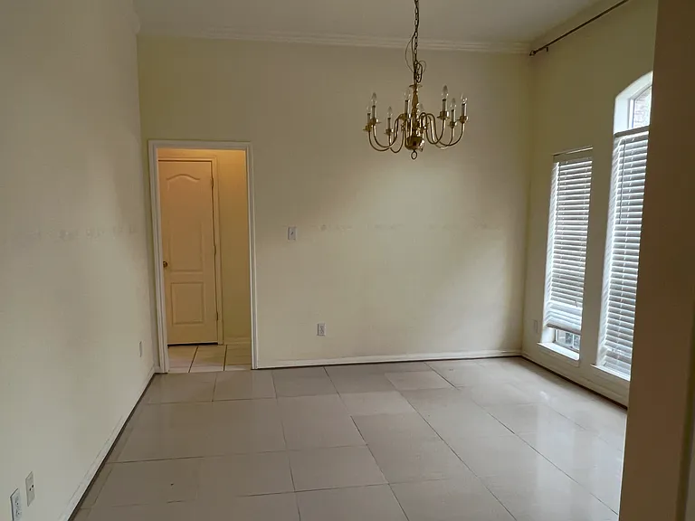 10009 Hidden Falls Dr — Photo 7