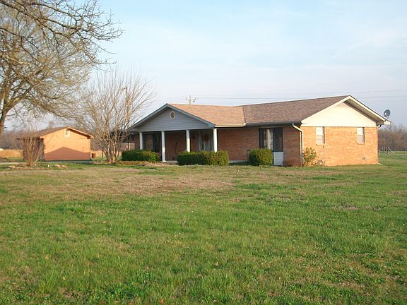 4th image of 7510 Highway 62 E