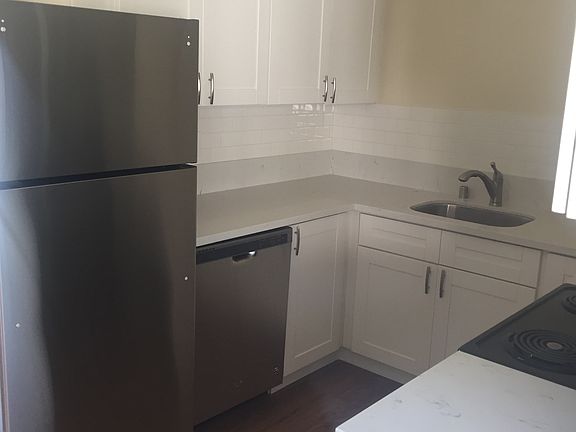 2nd image of 2327 Pruneridge Ave APT 10