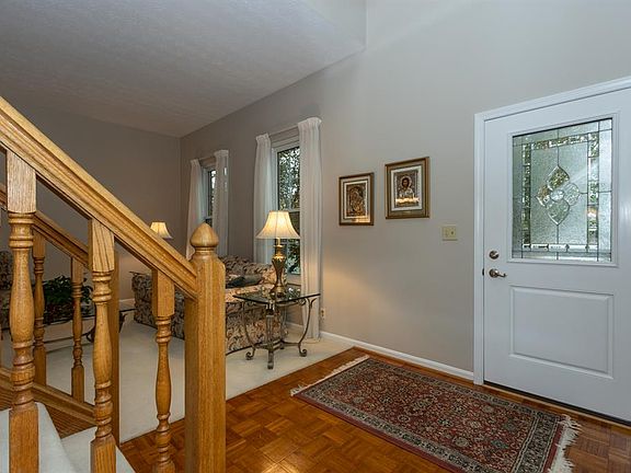4th image of 7836 Glen Oaks Ct