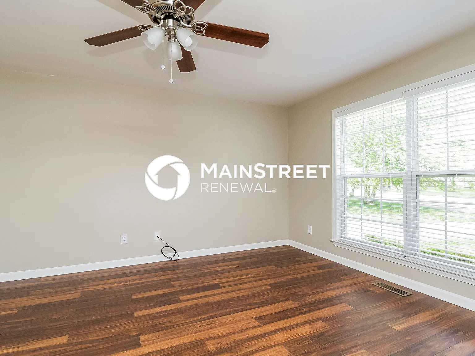 1115 McDonough Cir — Photo 3