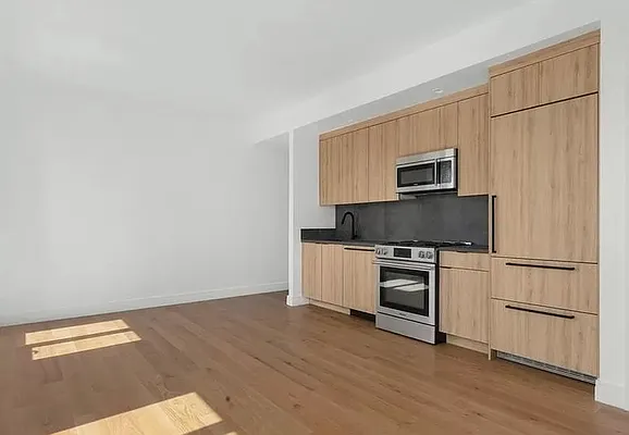 Rented by Winzone Realty Inc | media 7