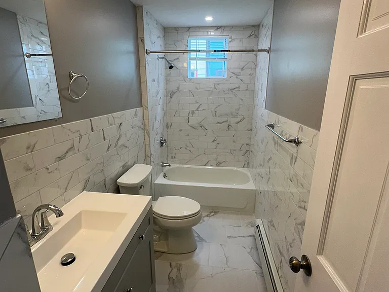 4 Sumner Sq #2 — Photo 7
