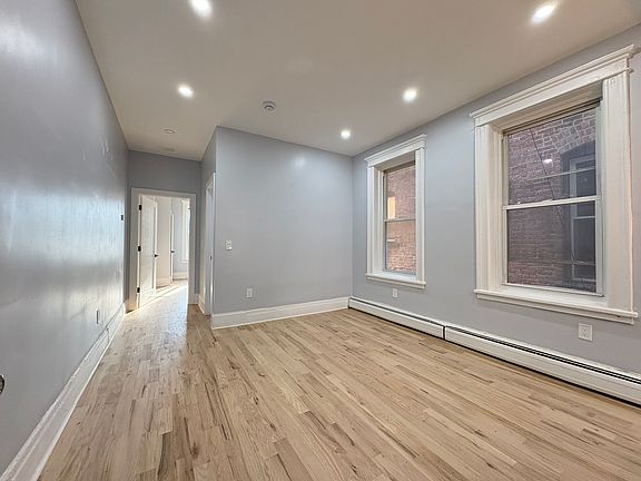 3rd image of 81 Bostwick Ave #3L