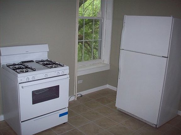 4th image of 214 Ontario St APT 1