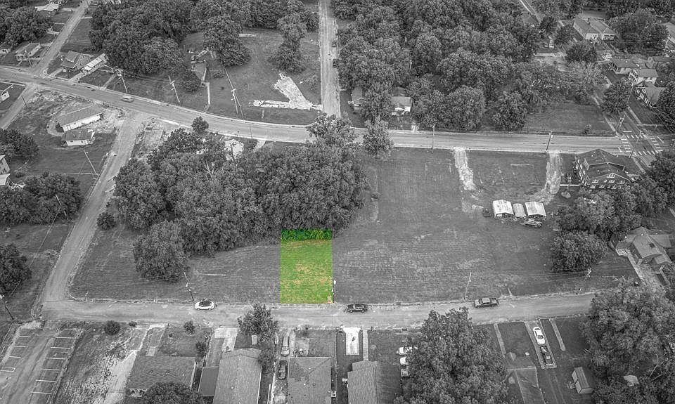 1st image of LOT 17 W Tennessee St