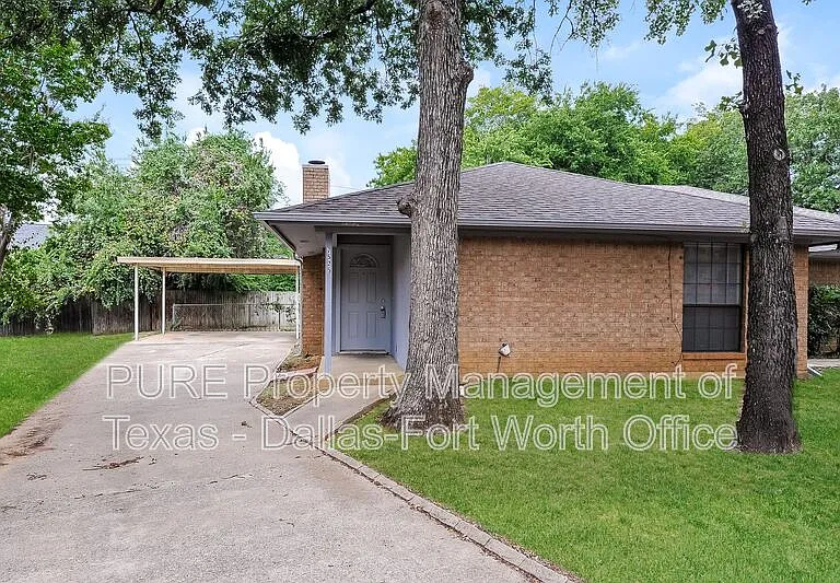 7525 Windhaven Rd — Photo 1