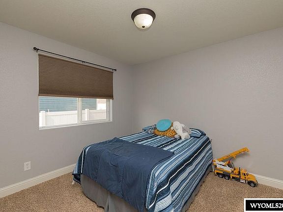 4th image of 3417 Bristol Ave