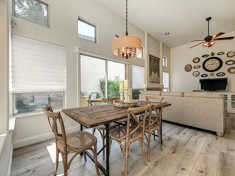 5537 Cabrillo Way — Photo 16