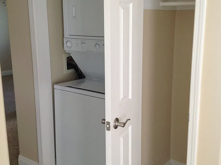 Taft Manor — Photo 130